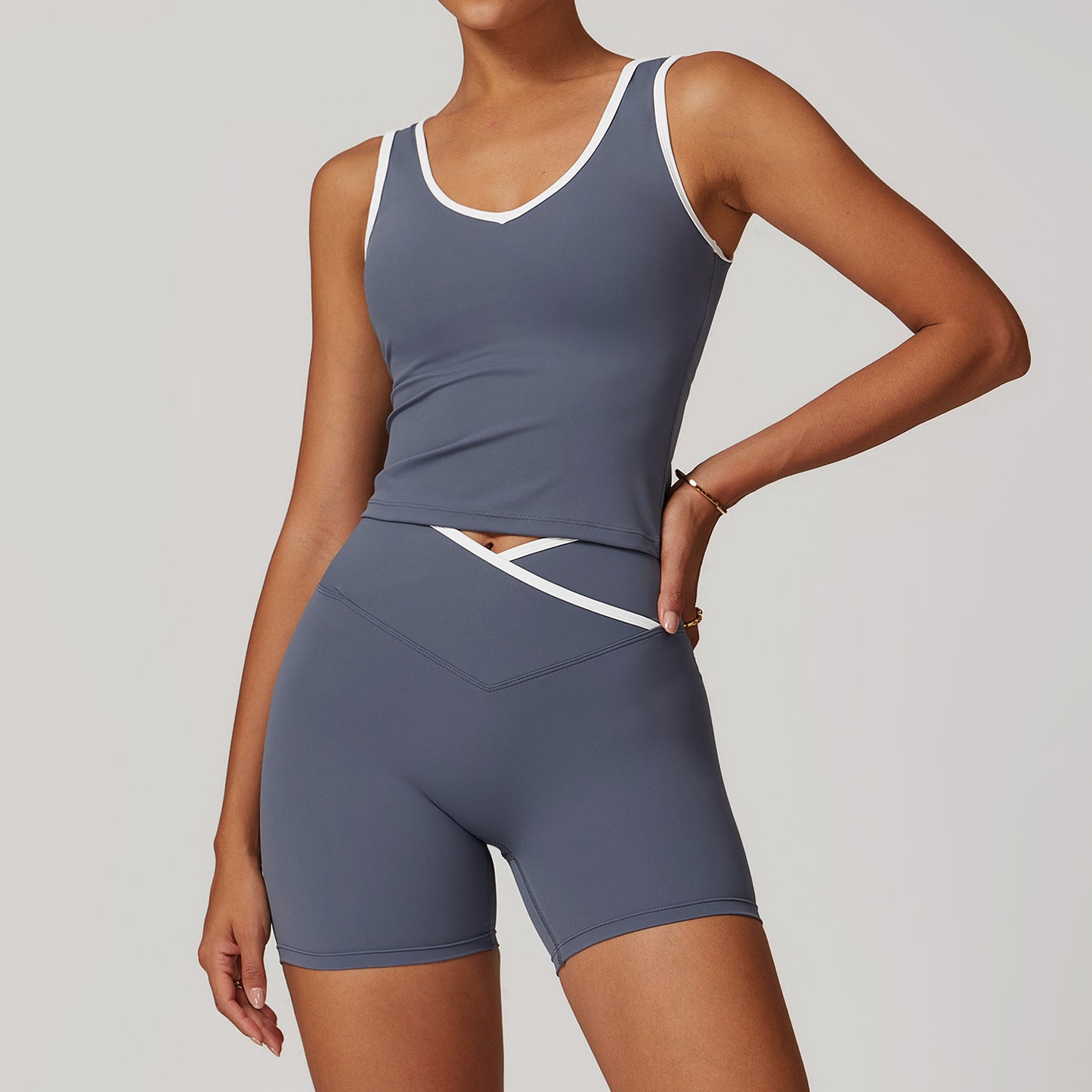 Women’s Cross High-Top Sports Suit – 2-Piece Yoga & Fitness Set
