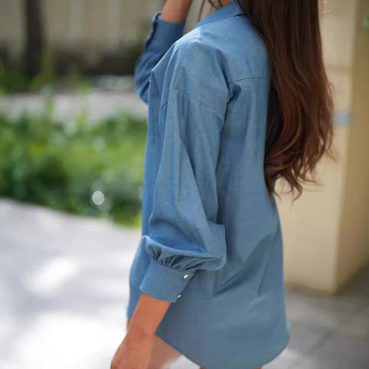 Women's Classic Long Sleeve Button-Up Shirt – Everyday Essential