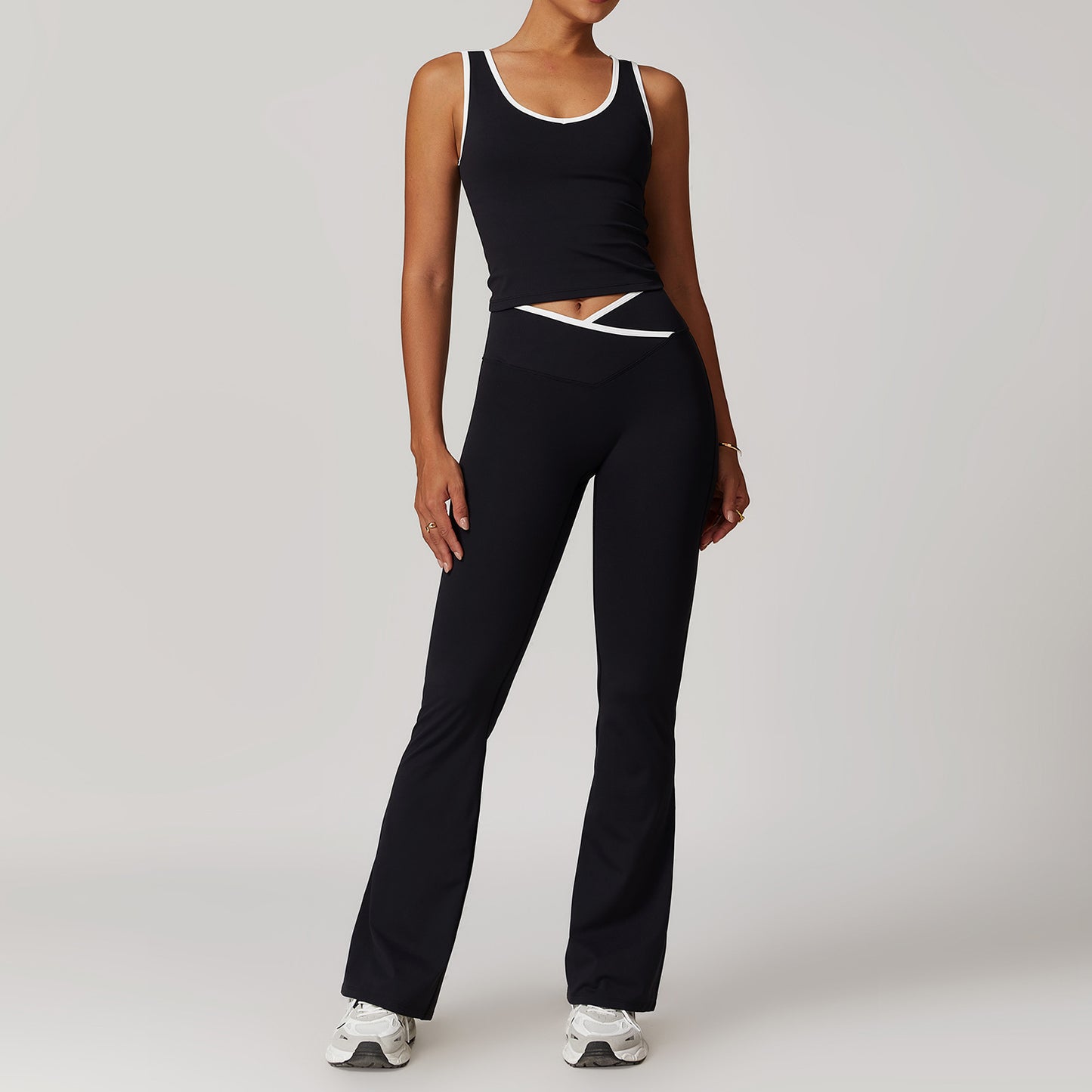 Women’s Cross High-Top Sports Suit – 2-Piece Yoga & Fitness Set