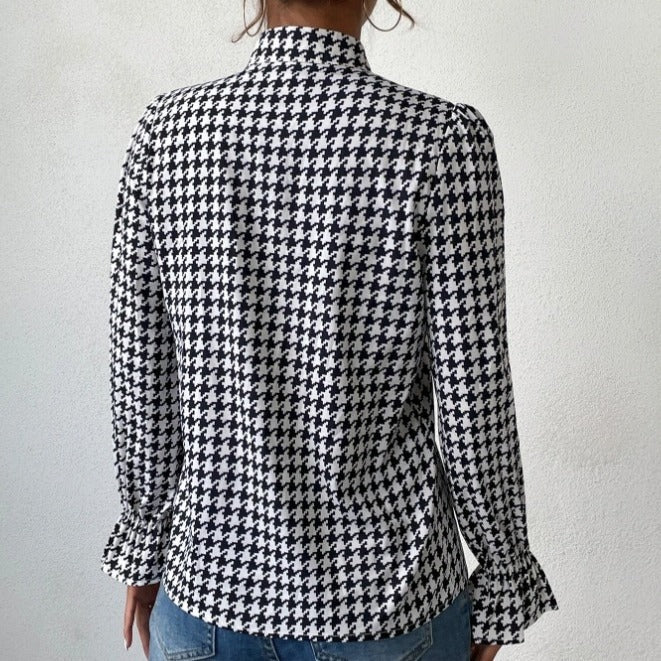 Women's Houndstooth V-Neck Long Sleeve Top