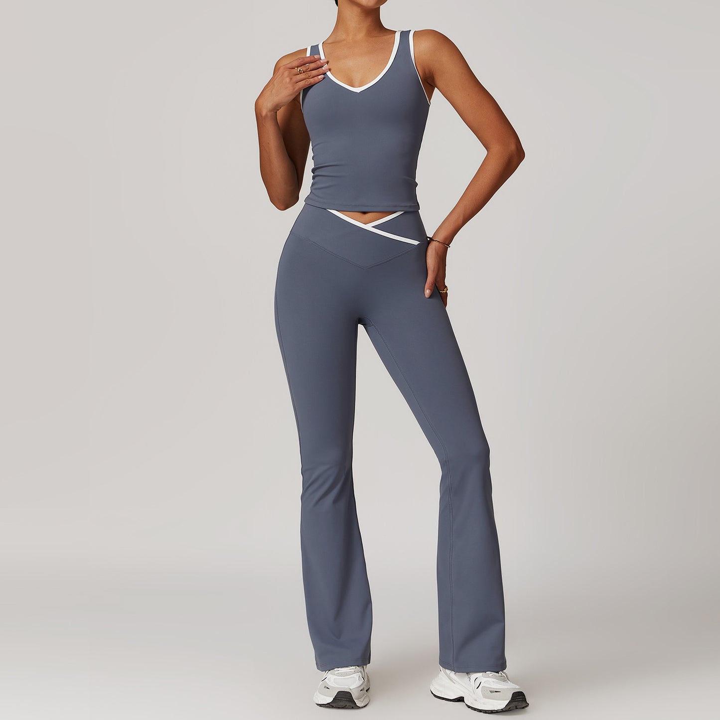 Women’s Cross High-Top Sports Suit – 2-Piece Yoga & Fitness Set